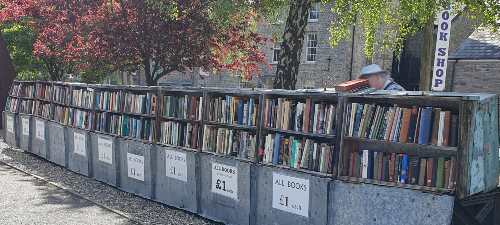 Livres d'occasion dans la ville de Hay-on-Wye, au Pays de Galles